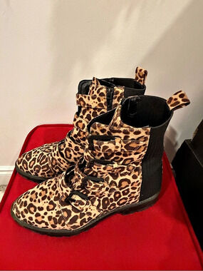 Design lab Leopard Print Combat Boots